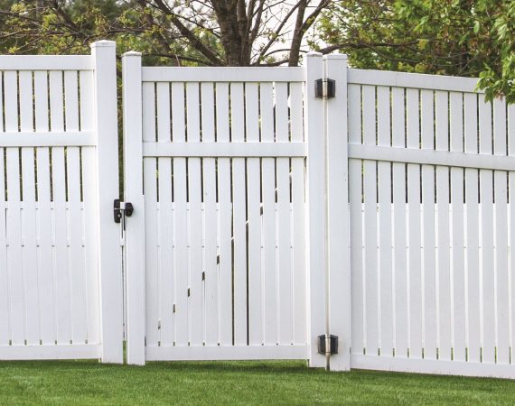 Polaris Soft Close Hinges Vinyl Fence2